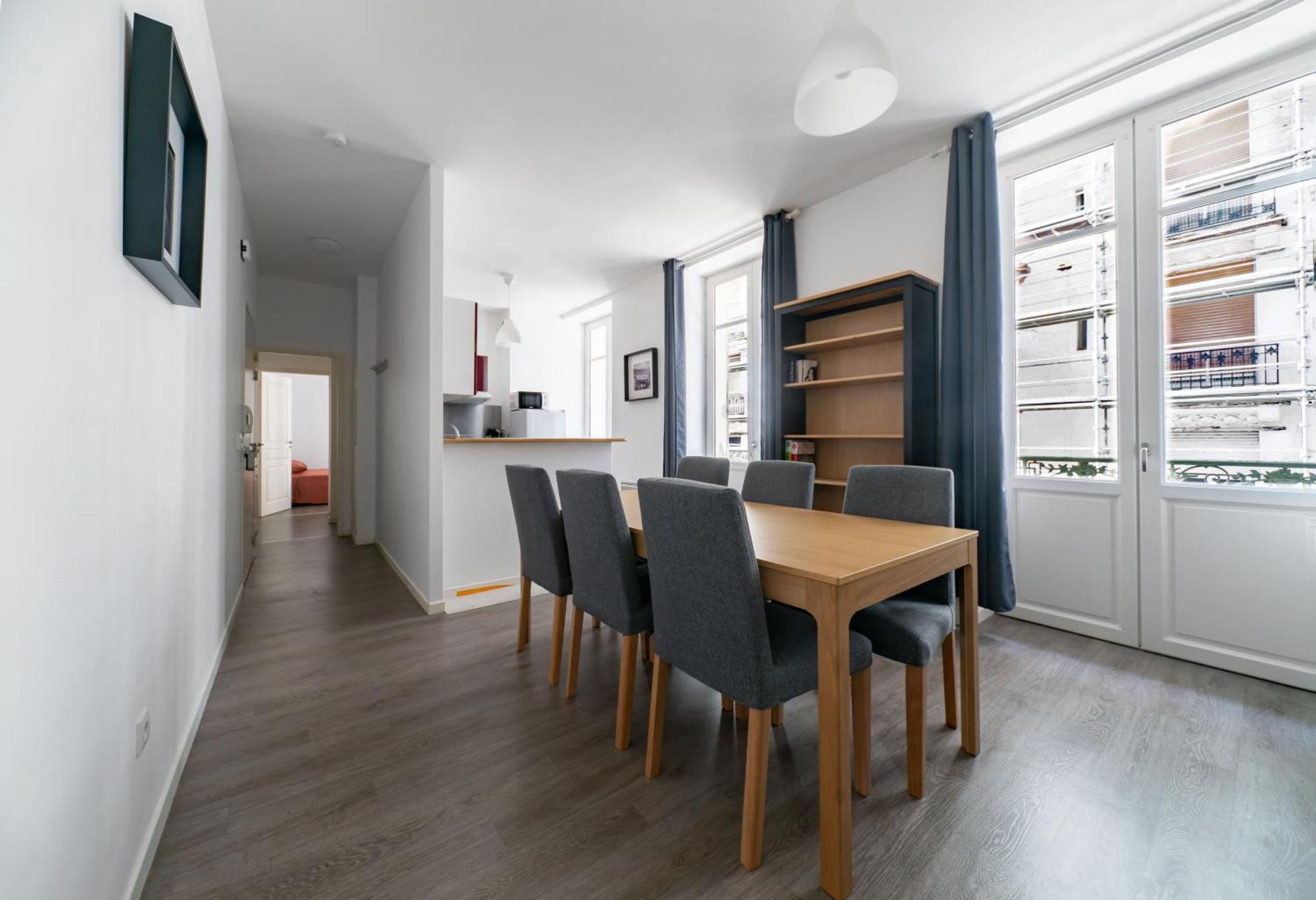 Le Brit - Grand Appartement Design, 3 Chambres, Centre Ville วิชี ภายนอก รูปภาพ