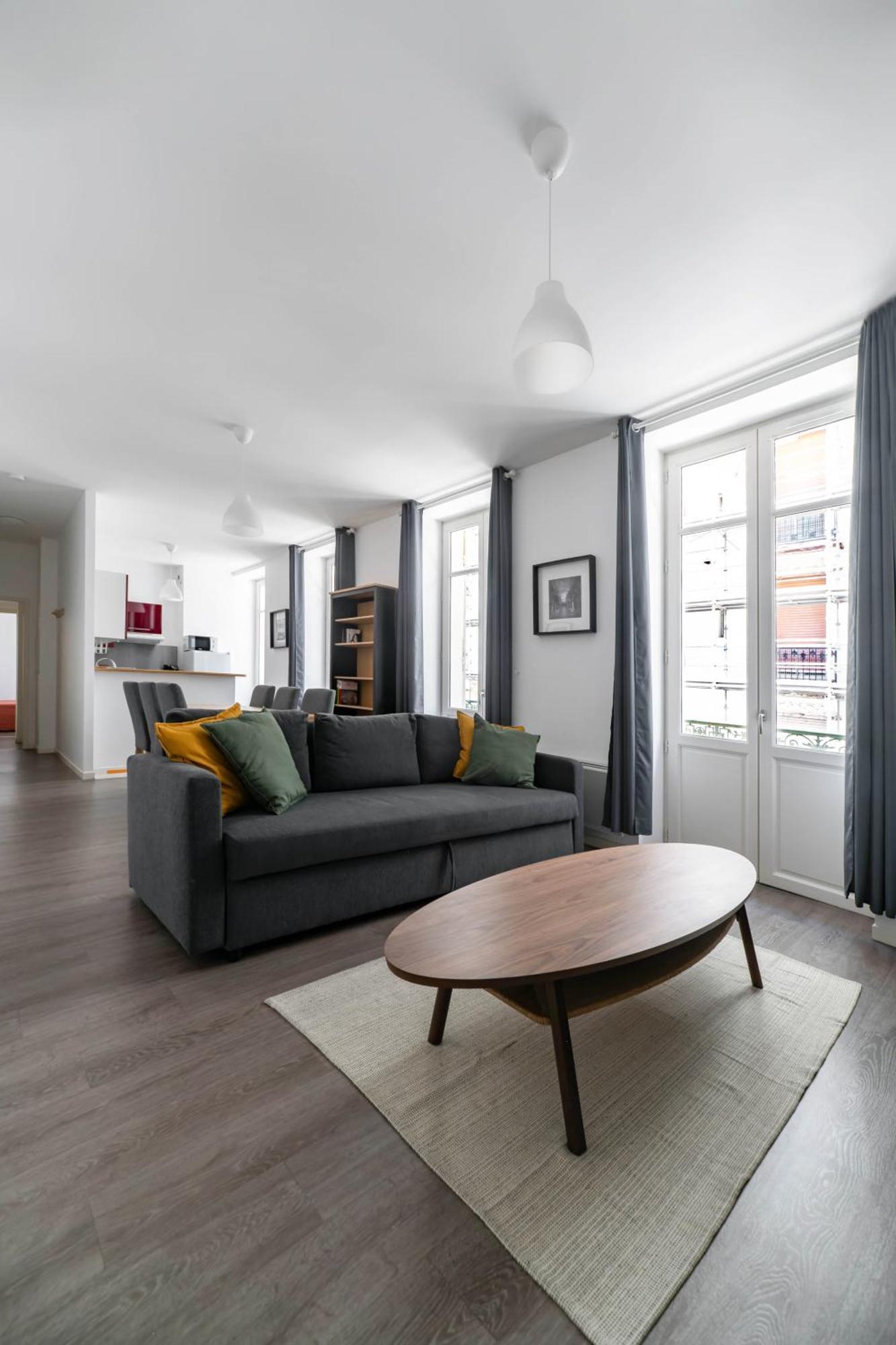 Le Brit - Grand Appartement Design, 3 Chambres, Centre Ville วิชี ภายนอก รูปภาพ